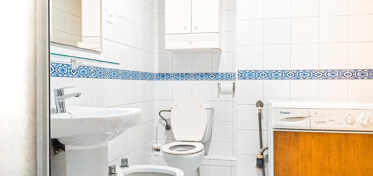 Room with HOSTAL PRICE for Men - Habitacion por precio de hostal para Hombre - Malaga Center, Apartment Homestay - Alojamiento en Apartamento Exterior foto