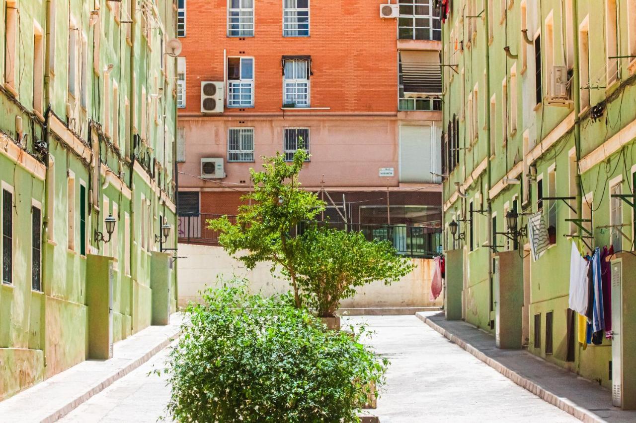 Room with HOSTAL PRICE for Men - Habitacion por precio de hostal para Hombre - Malaga Center, Apartment Homestay - Alojamiento en Apartamento Exterior foto